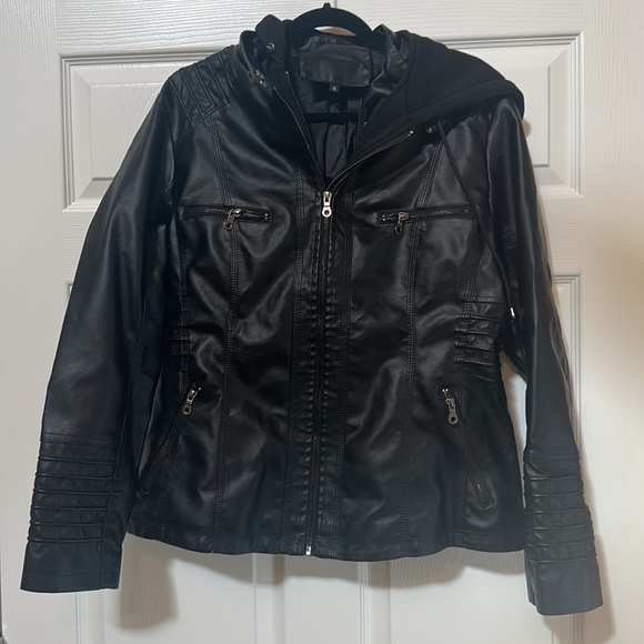 🔥Goth N Rock Faux Leather Jacket XL, but fits like M New!🔥 - Picture 2 of 3